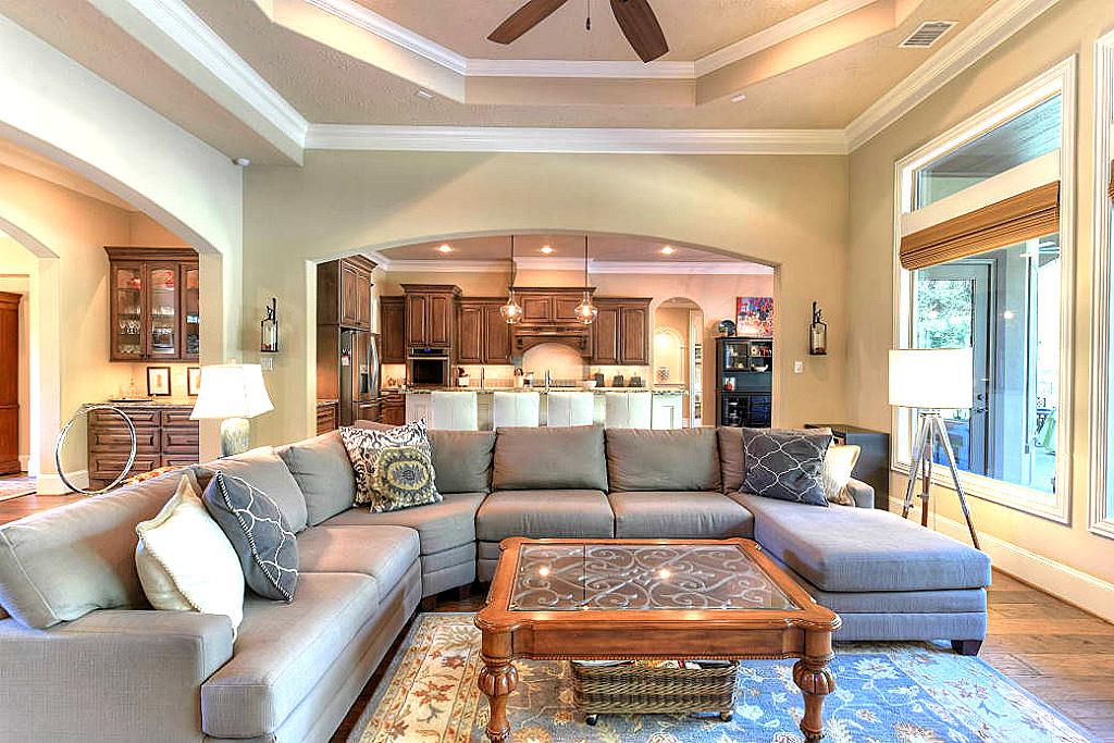 27502 Ossineke Dr