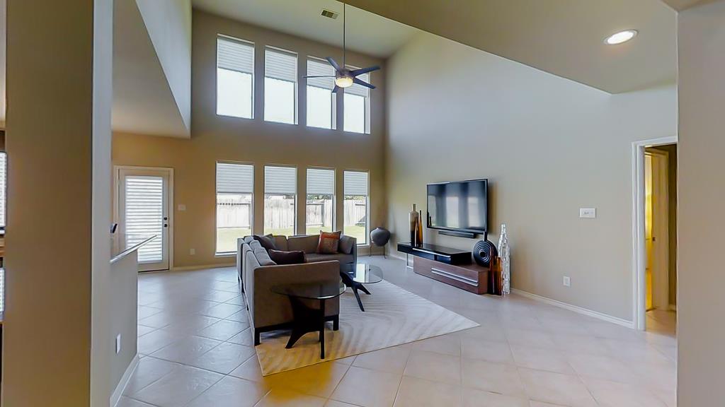 1326 Laura Hills Ln