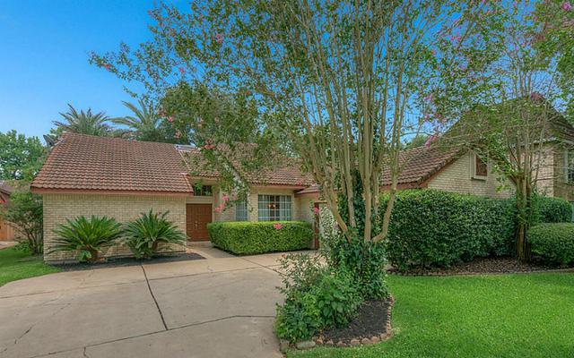 3738 Blue Lake Dr