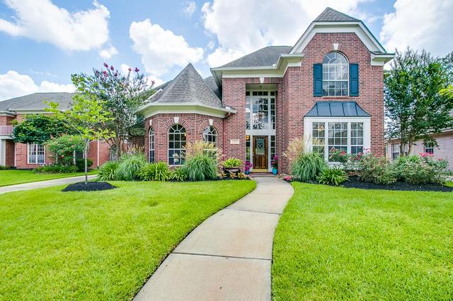 13611 Grey Hollow Ln