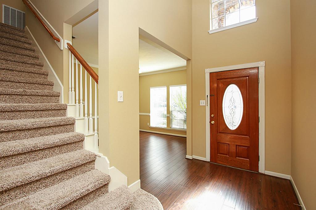 14010 Fairwood Breeze