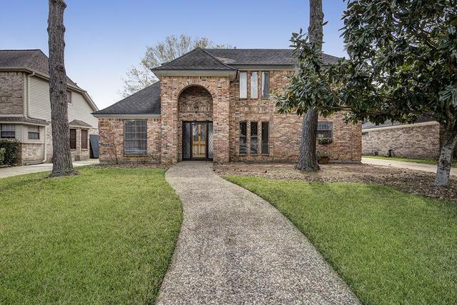 1111 Chippenham Dr