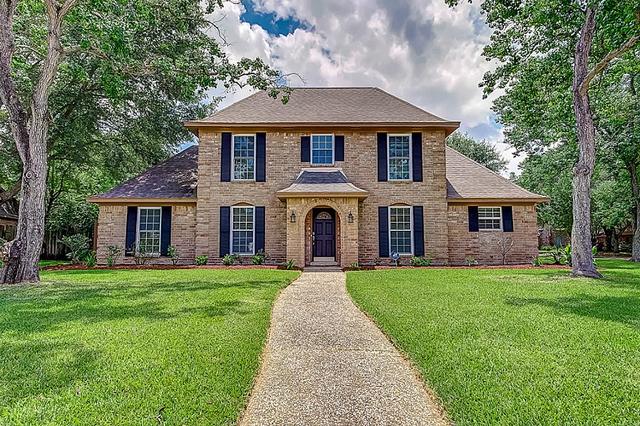 1111 Chippenham Dr