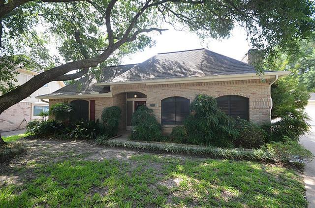1111 Chippenham Dr