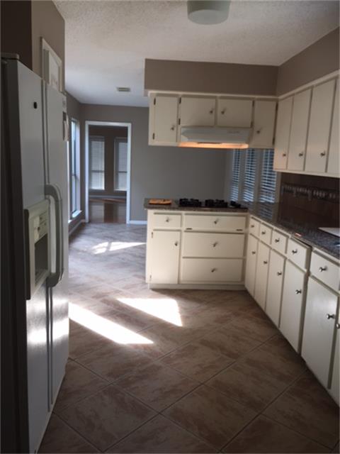 3407 Summit Dr