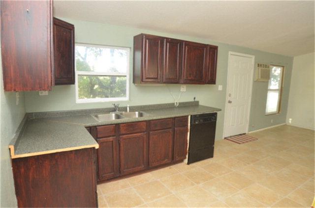 245 Swallow Dr