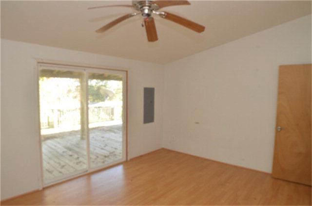 245 Swallow Dr