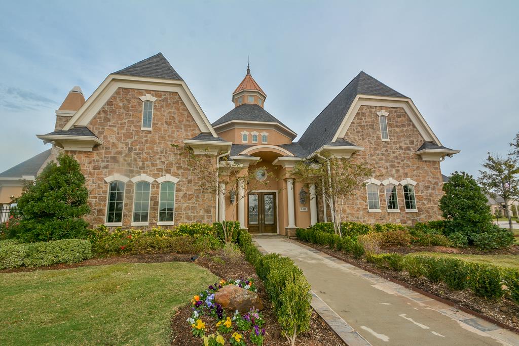 5702 Maxon Ct