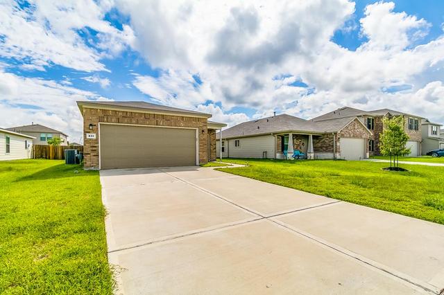 2106 Feather Hill Dr