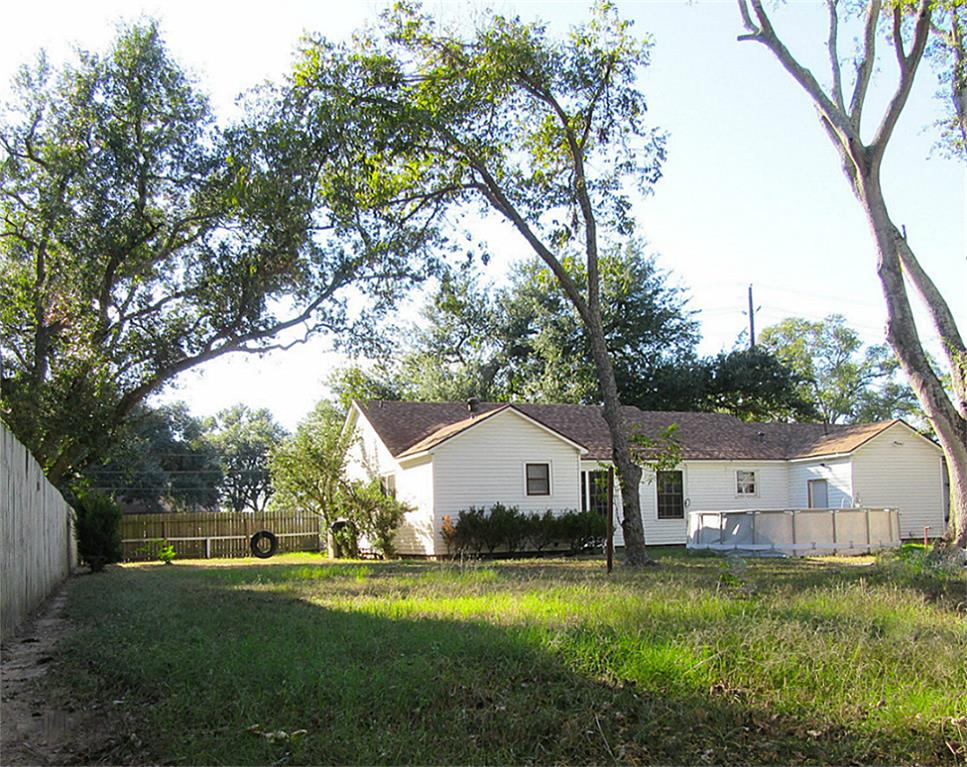 803 N Meyer St