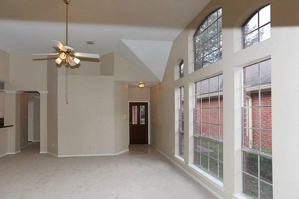 44 Grants Lake Cir