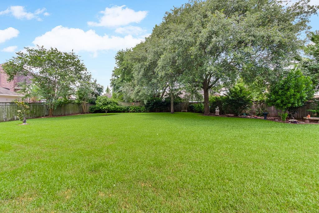 For Sale: 16 Fosters Ct Sugar Land, TX 77479