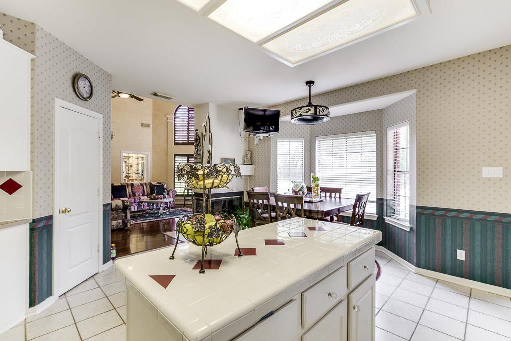 For Sale: 16 Fosters Ct Sugar Land, TX 77479
