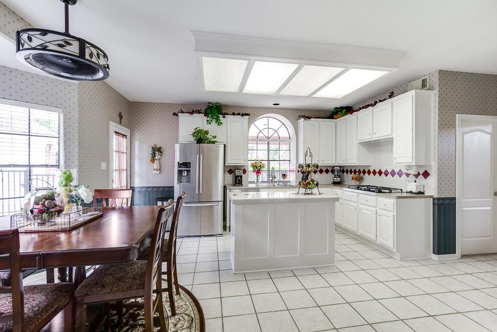For Sale: 16 Fosters Ct Sugar Land, TX 77479