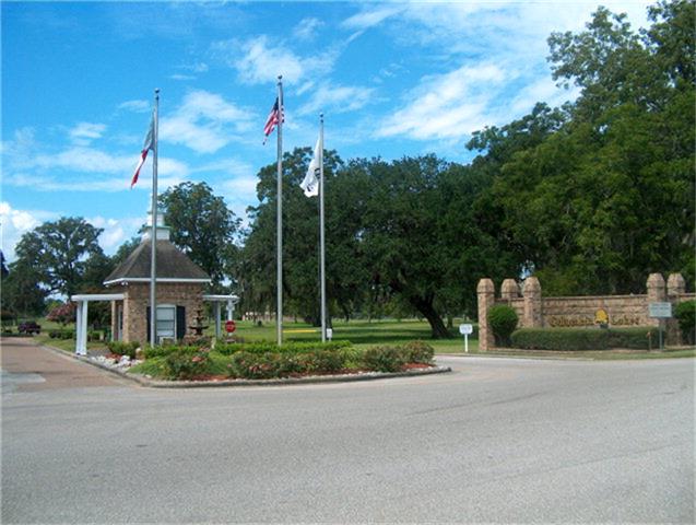 311 N North Amherst Dr