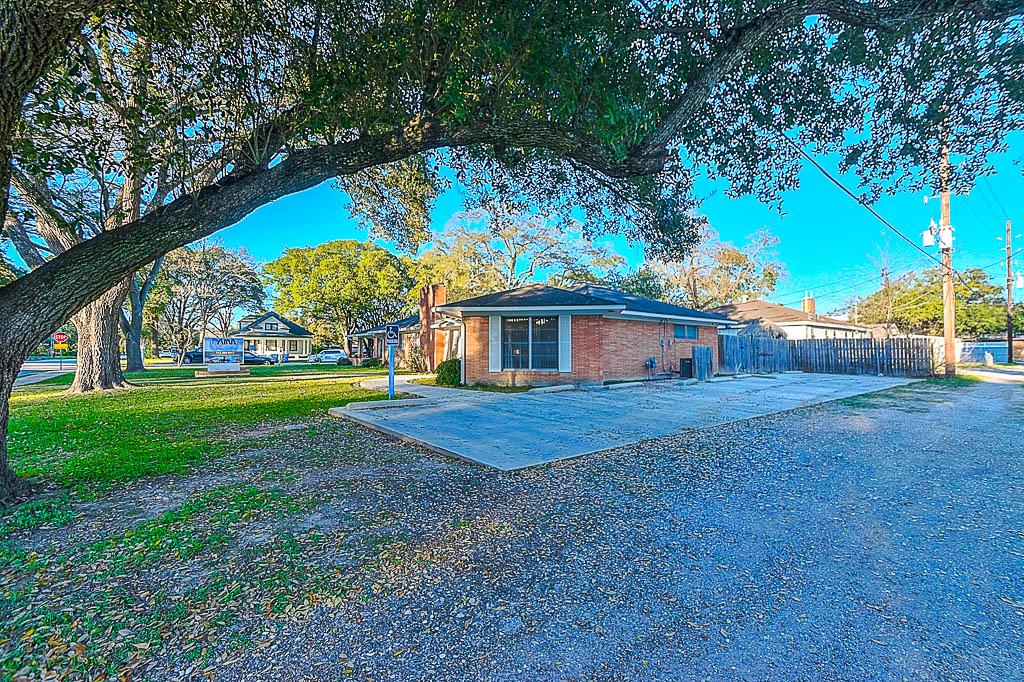 14603 River Forest Dr