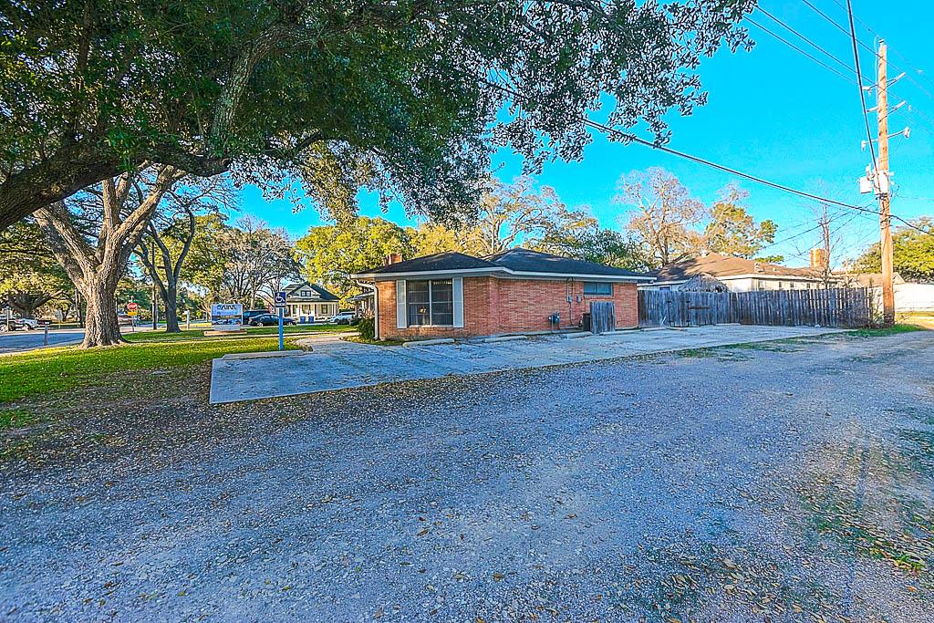 14603 River Forest Dr