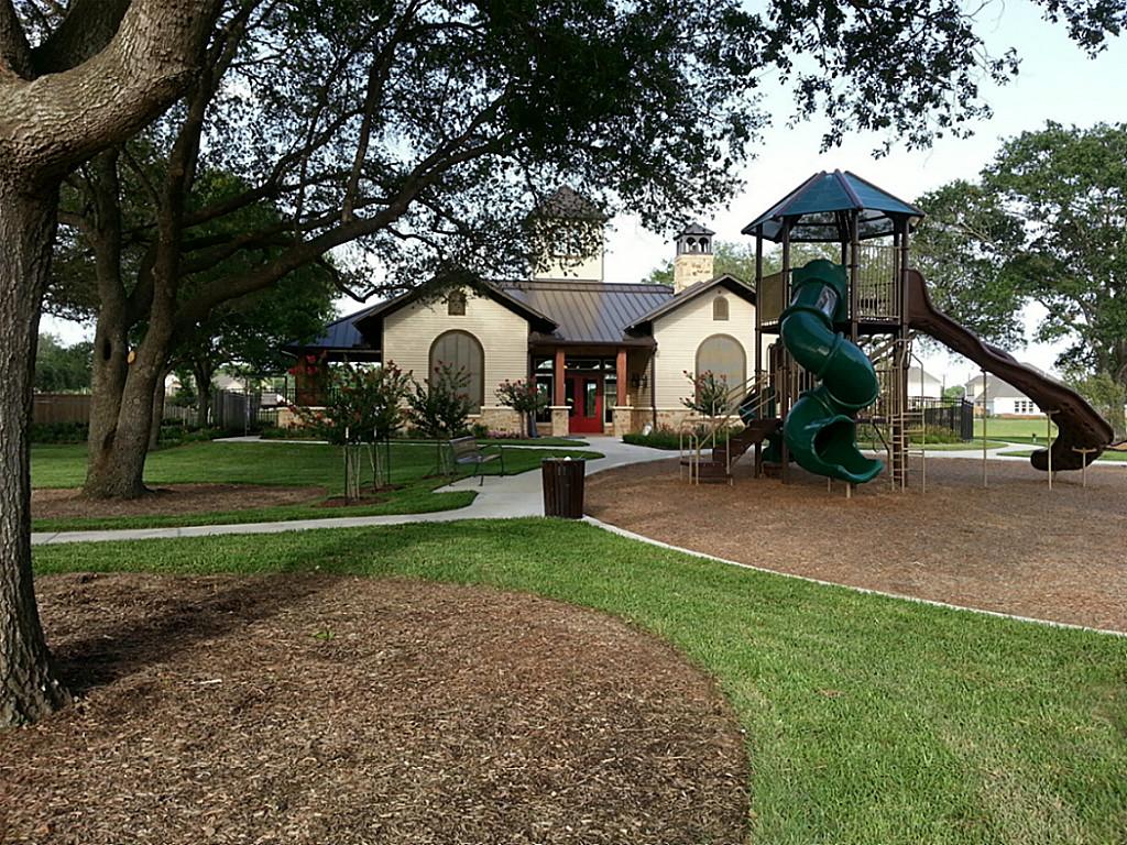 2023 Harbor Breeze Ln