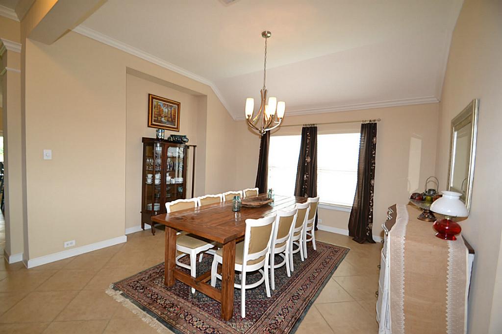 For Sale: 28535 Spiceberry Dr Katy, TX 77494