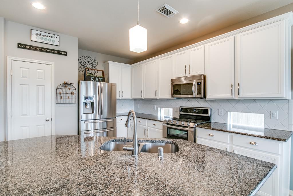 28215 Sweet Oak Ln