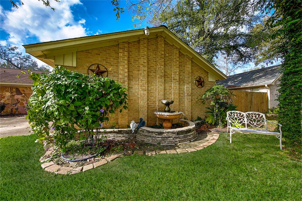 54 Shady Oak