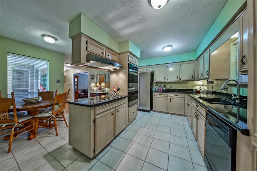 54 Shady Oak