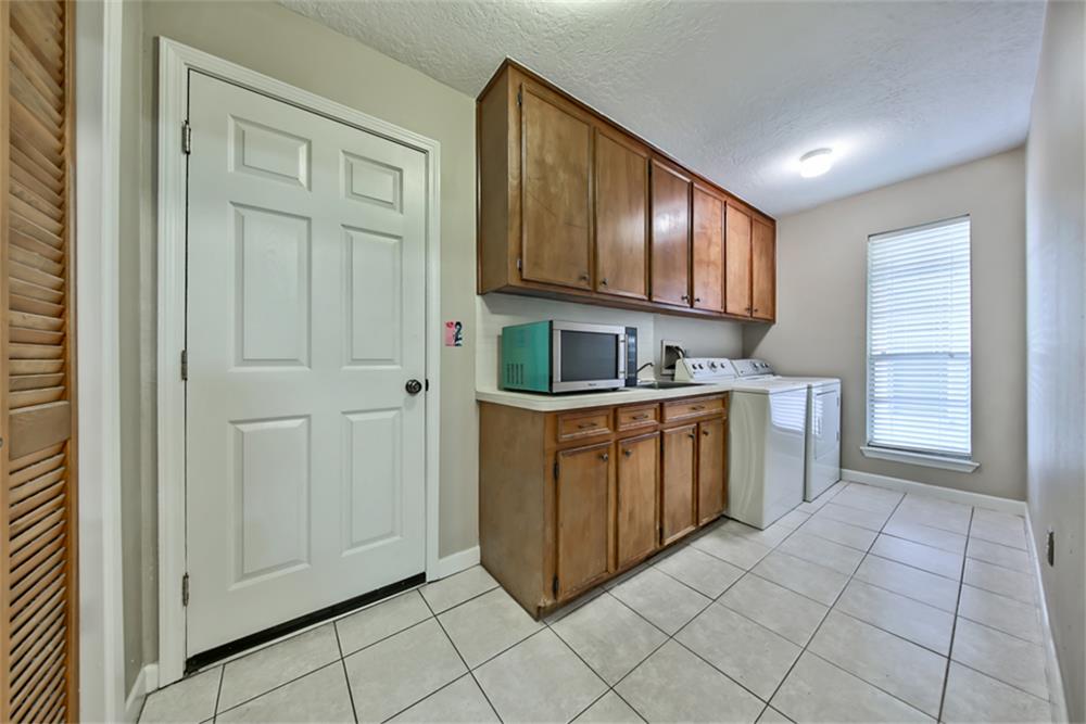 54 Shady Oak