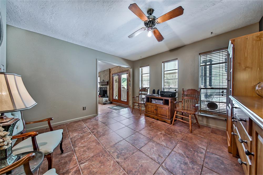 54 Shady Oak