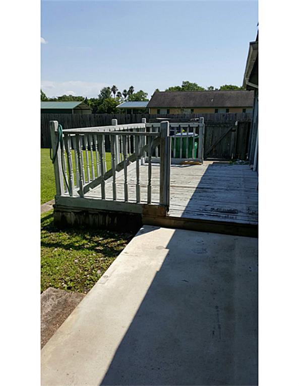For Sale: 1288 Rosharon Rd Alvin, TX 77511