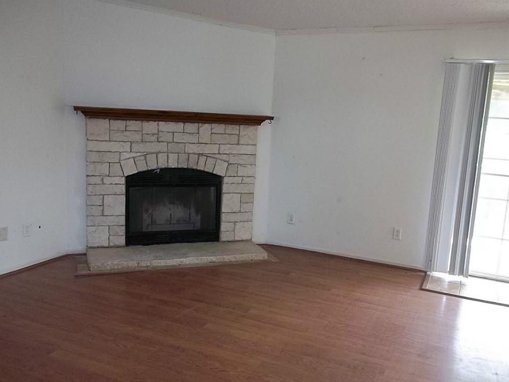 13910 Amanda Dr