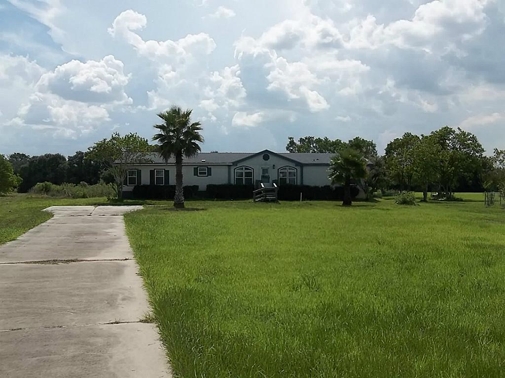 13910 Amanda Dr