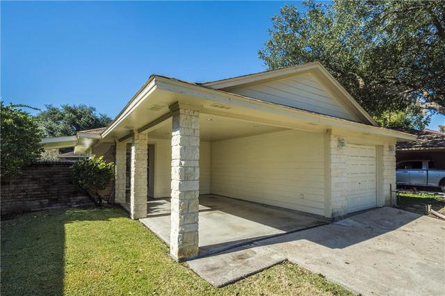 4602 Meadowood Dr