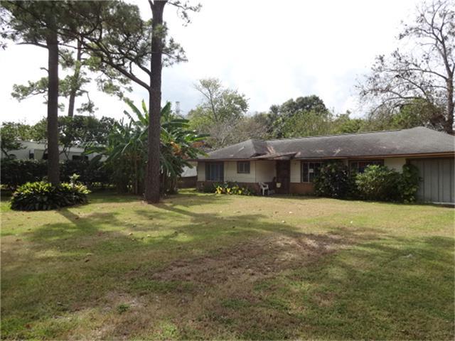 316 Lakeside Dr