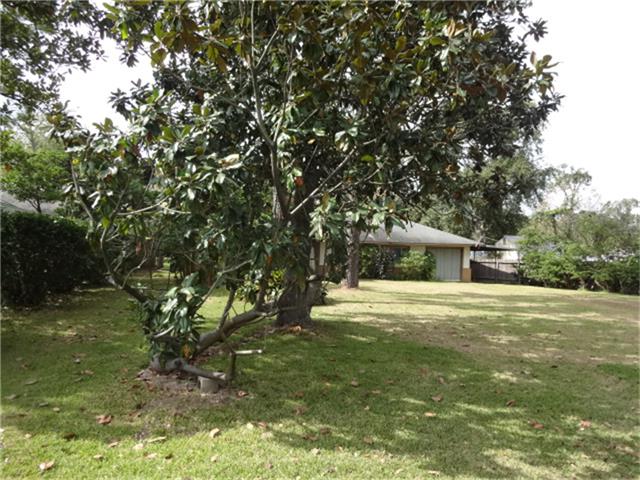 316 Lakeside Dr