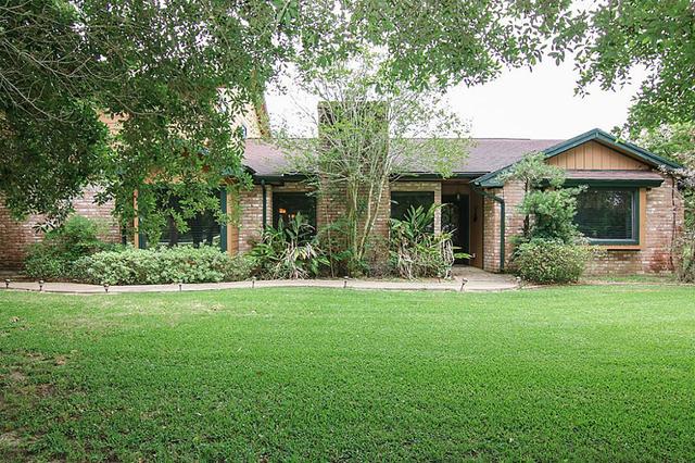 2305 Oak