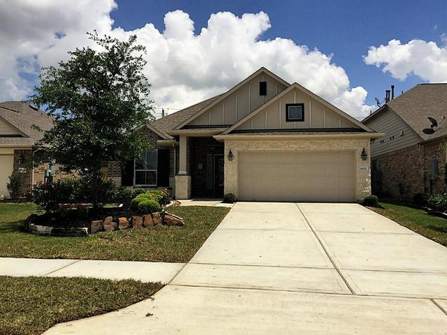 6734 River Ridge Ln