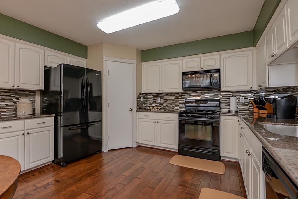 For Sale: 1318 Avenue A 12 St Dickinson, TX 77539