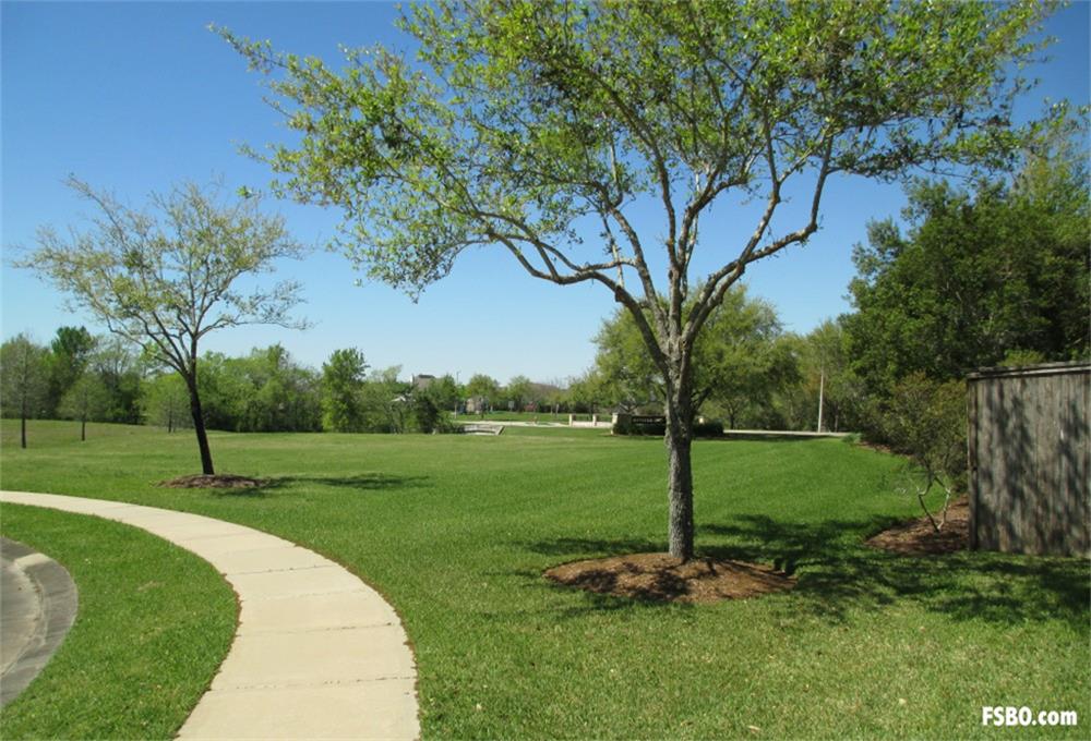 For Sale: 205 Salmon Creek Ln Friendswood, TX 77546