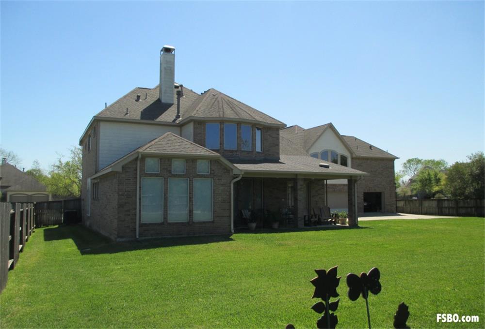 For Sale: 205 Salmon Creek Ln Friendswood, TX 77546
