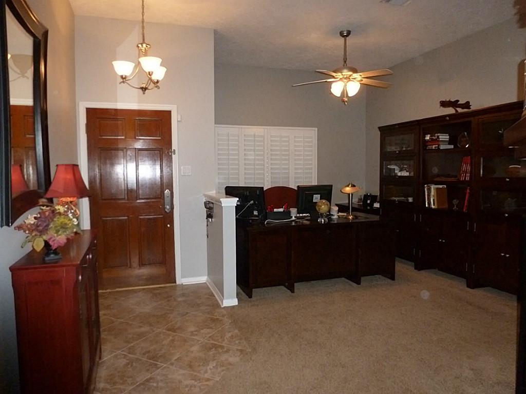 4731 Five Knolls Dr