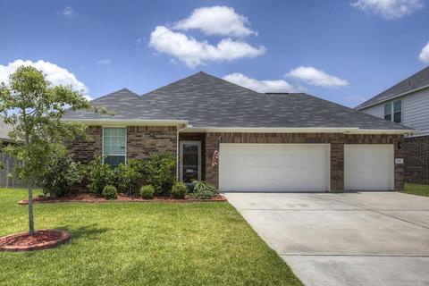 647 Century Oaks Ln