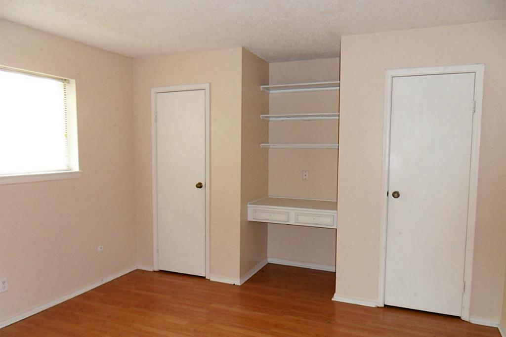 For Sale: 5113 Meadow Pl La Porte, TX 77571