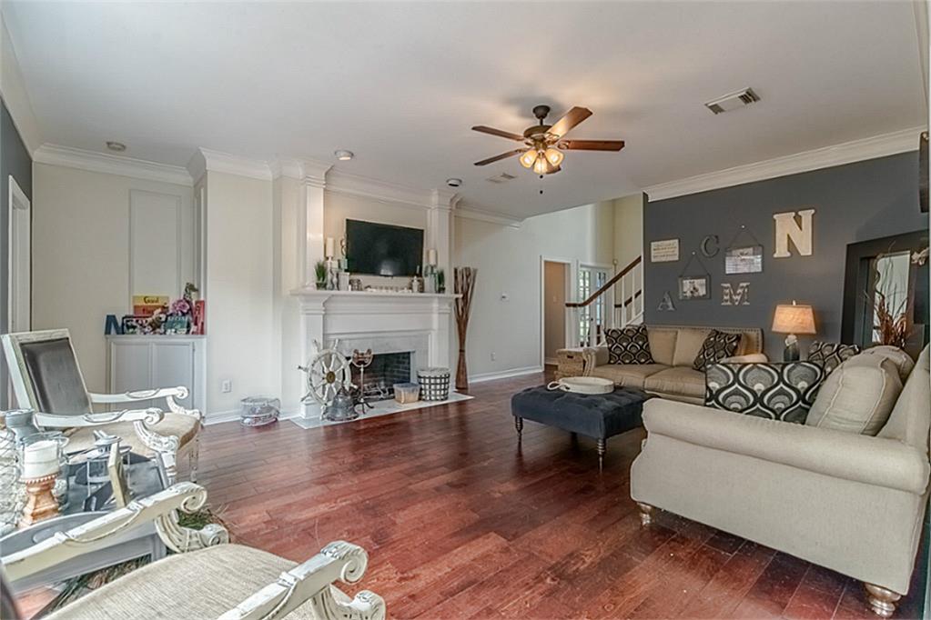 2015 Lauren Lake Dr