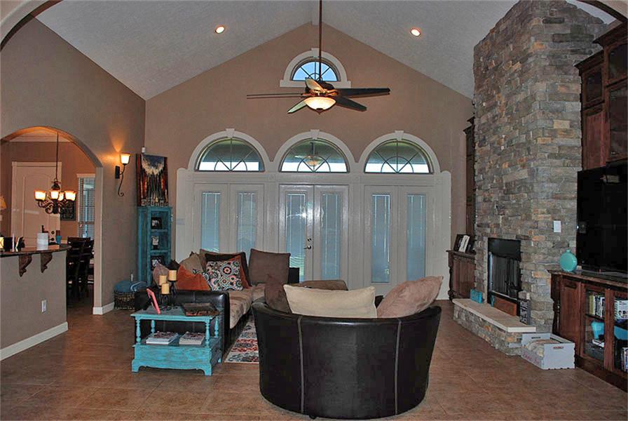 9722 Oaklawn Dr
