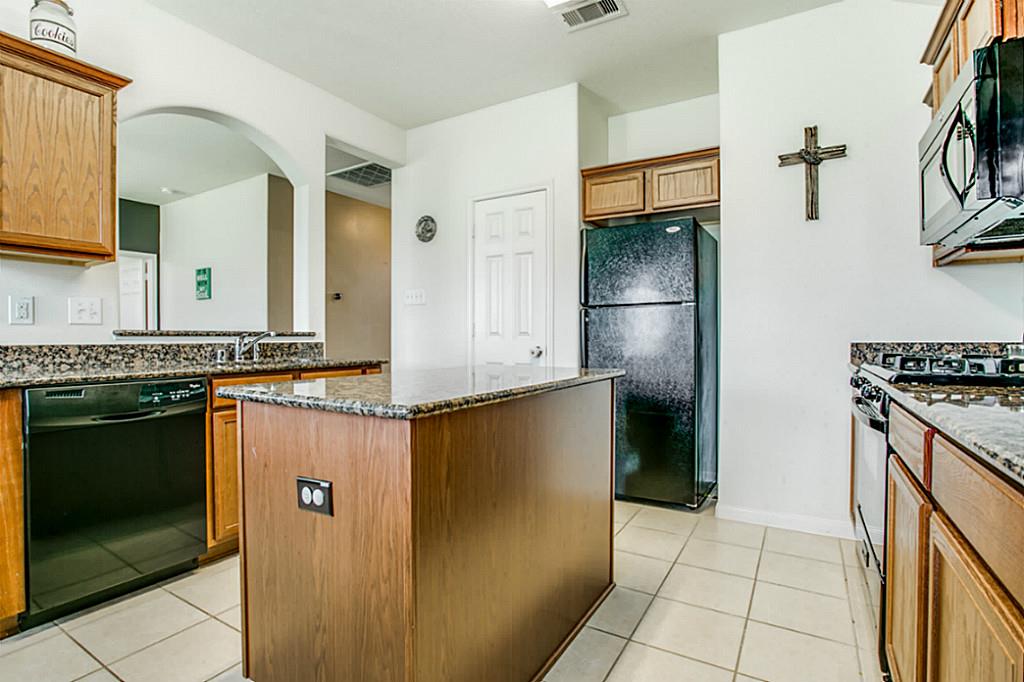 For Sale: 9906 Smokey Quartz Ln Rosharon, TX 77583