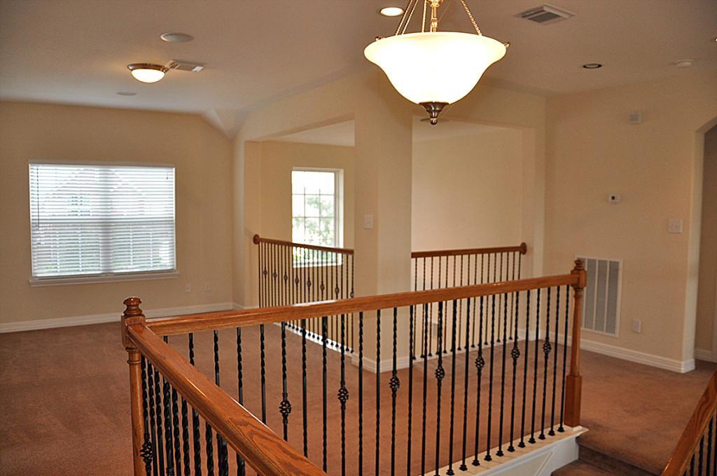 For Sale: 11906 Auburn Trail Ln Pearland, TX 77584