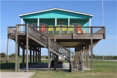 For Sale: 981 Dolly St Gilchrist, TX 77617
