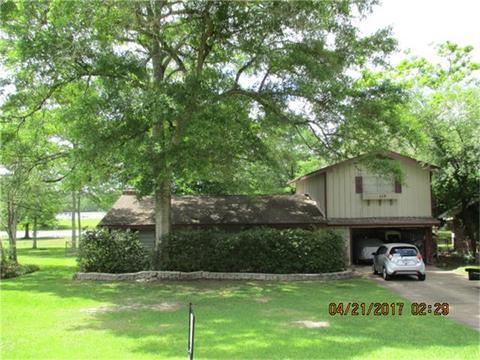 700 W Dogwood St