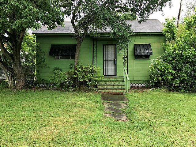 206 E Elm Ave