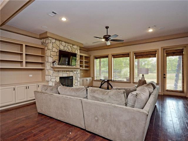 For Sale: 3109 Diamondleaf Trce Bryan, TX 77807